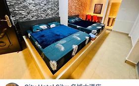 City Hotel